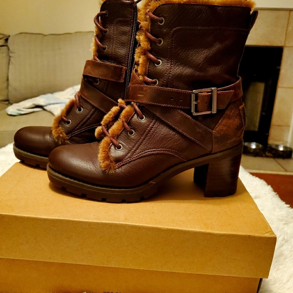 UGG Ingrid boots size 6 - Picture 2 of 5